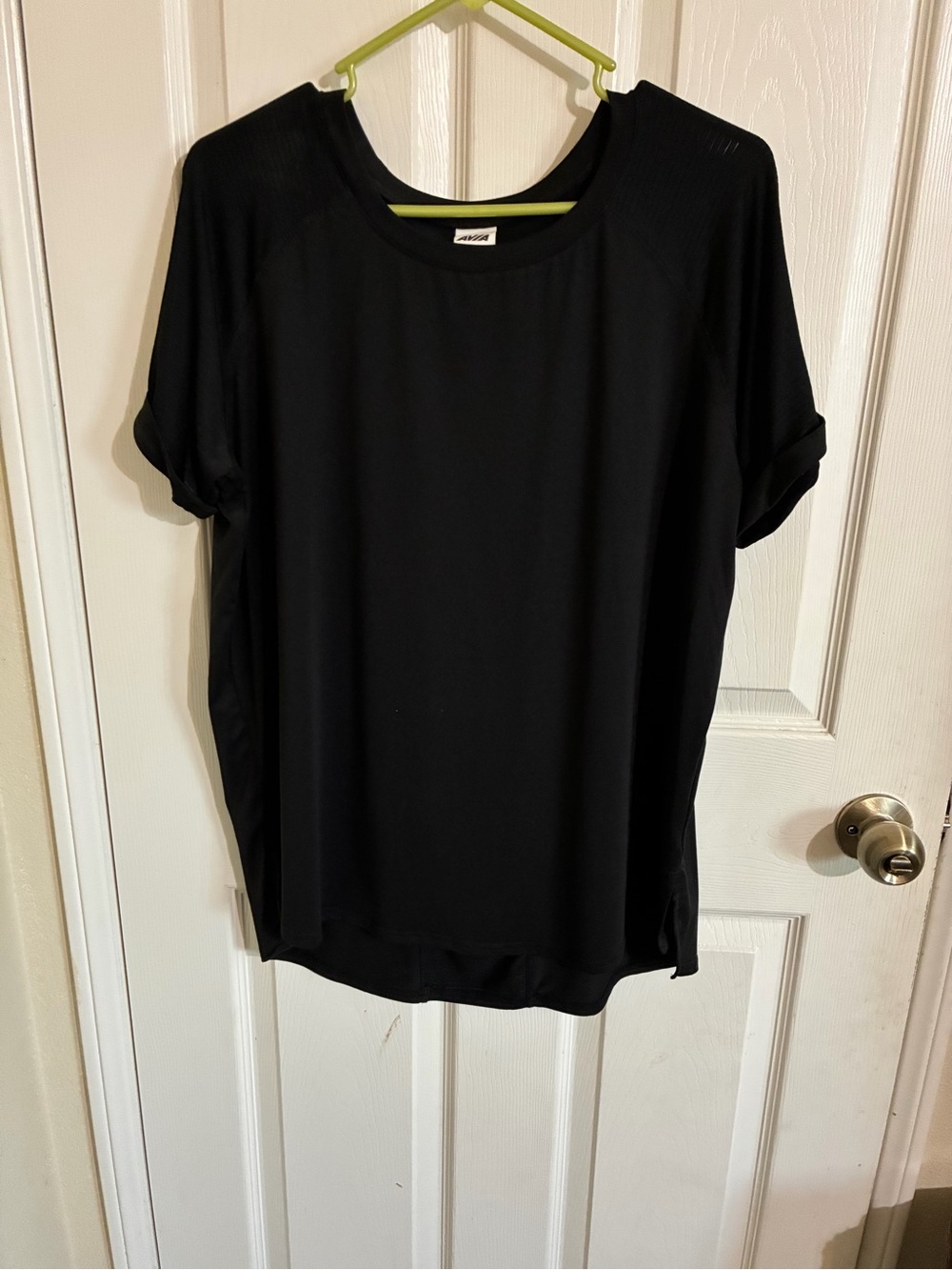 Avia Black Short Sleeve Crewneck Athletic Tee